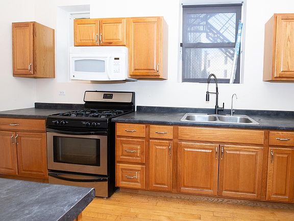 2nd image of 2767 N Milwaukee Ave #2