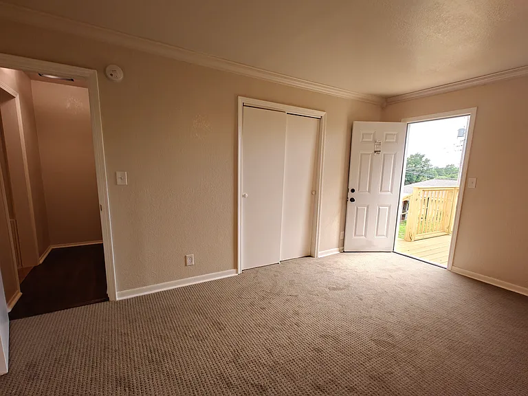 402 N Grant Ave — Photo 15