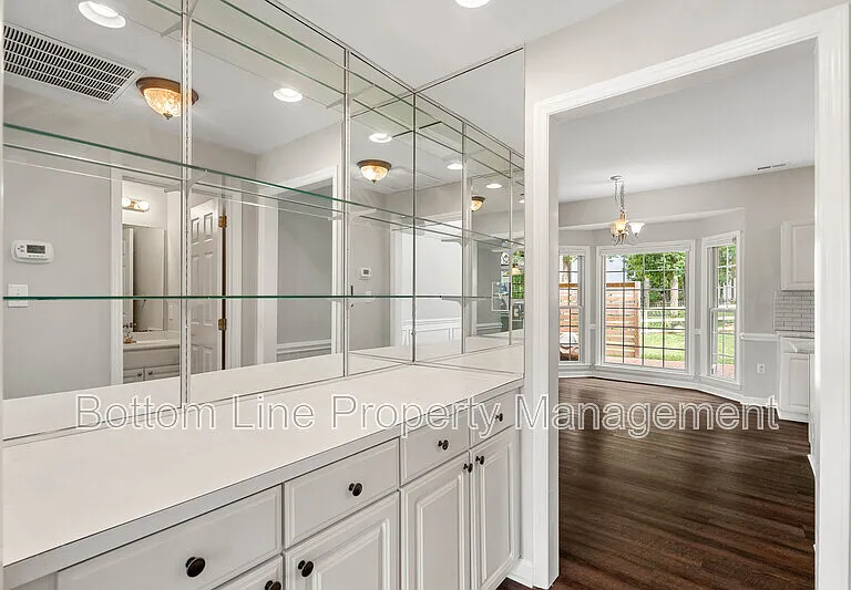 1500 Candlewyck Ct — Photo 16