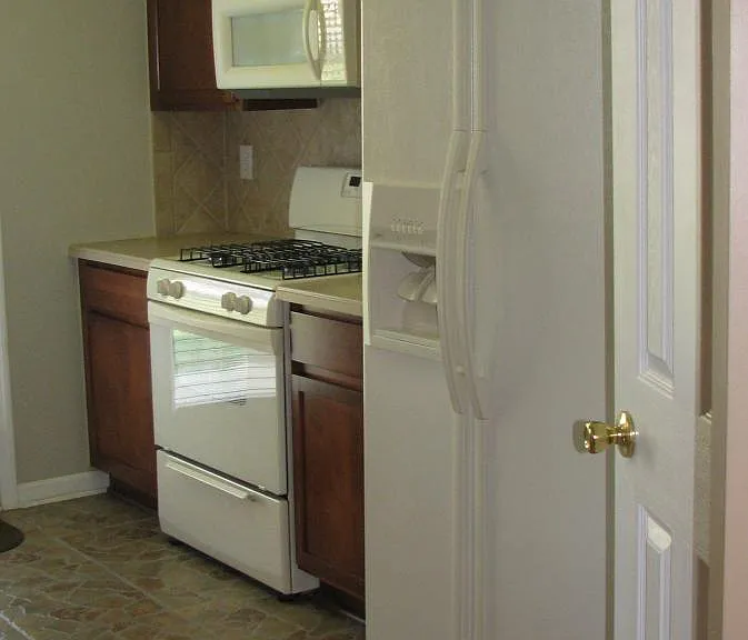 6623 Splashwater Dr — Photo 4