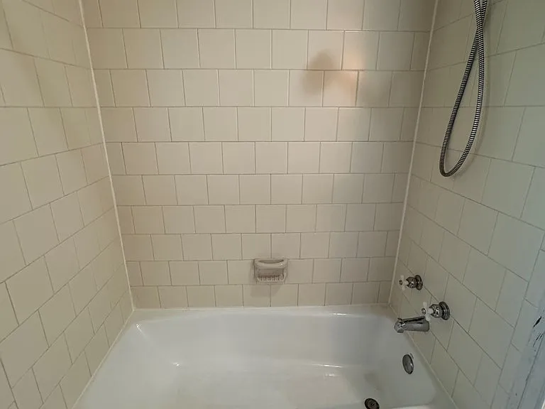 509 W Creek St — Photo 34