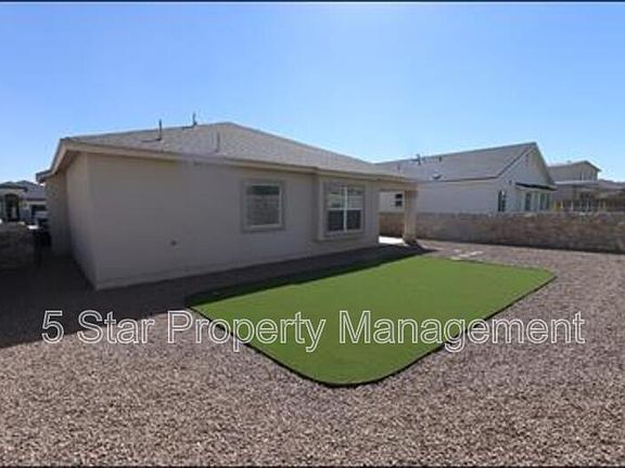 3rd image of 3131 Red Orchard Dr