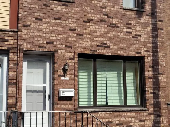 2417 S Clarion St, Philadelphia, PA 19148