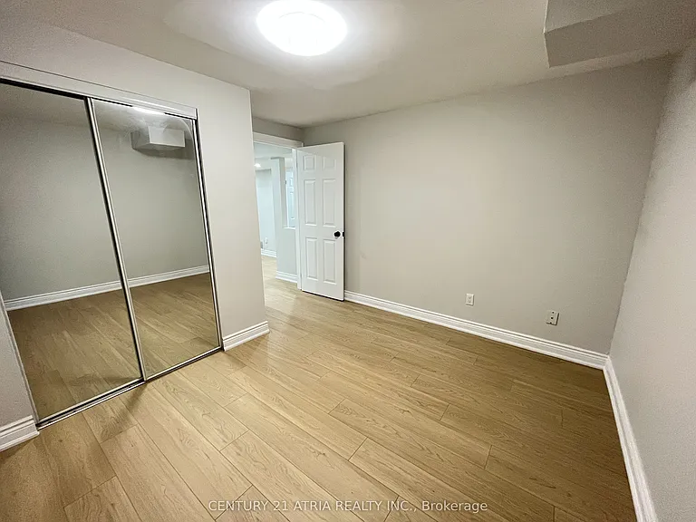 92 Jaffray Rd #BASEMENT — Photo 8