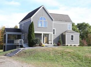 9 Upland Rd, Ipswich, MA 01938