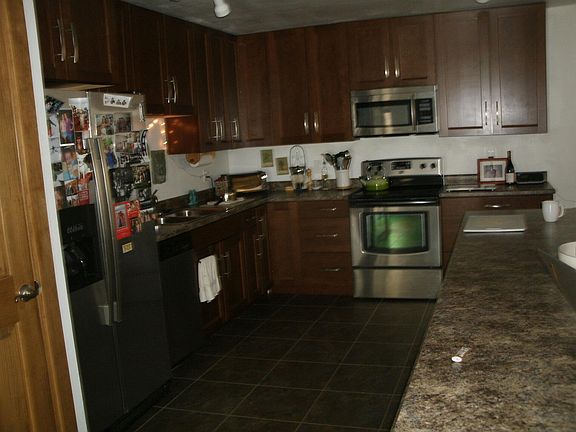5th image of 215 Snowshoe Cir