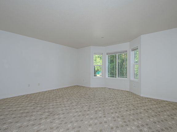 5th image of 5700 NE 82nd Ave Unit C-16