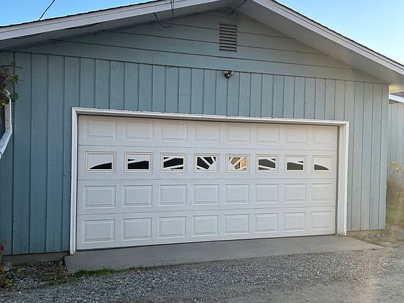 3rd image of 1515 Avenue E