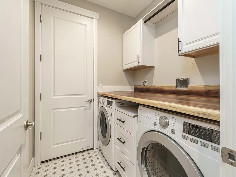 8989 N Kale Cir — Photo 24