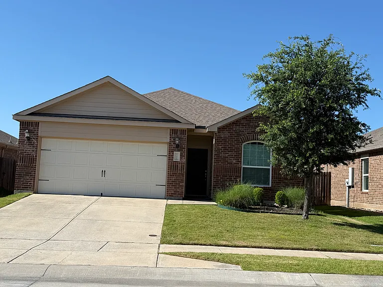1206 Arizona Dr — Photo 1