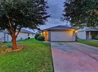 17917 Honey Locust Ln, Elgin, TX 78621