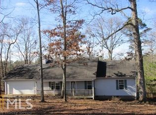 464 Lakeside Rd, Williamson, GA 30292