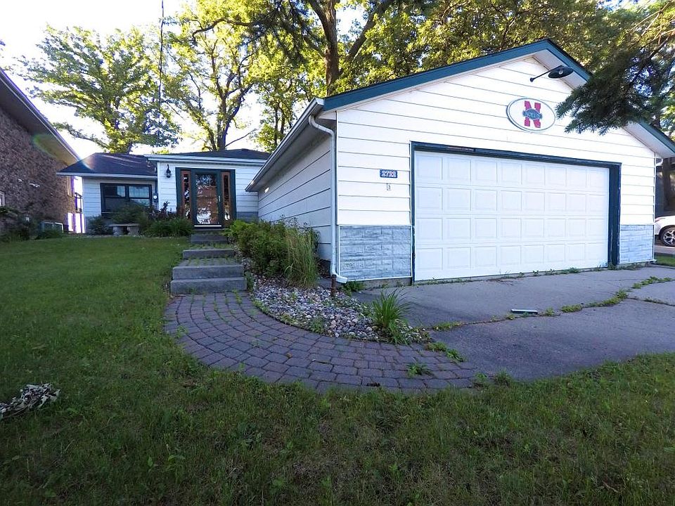 1st image of 2722 Okoboji Blvd