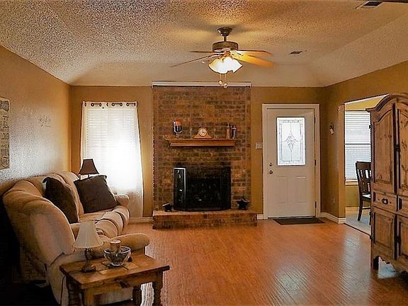 5th image of 2700 Parkview Dr