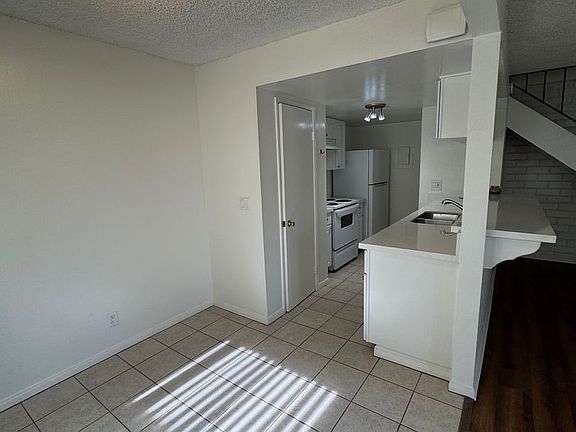 4th image of 2631 Spinnaker Ave