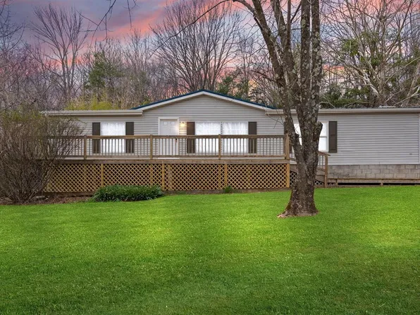 820 Mammoth Cave Rd, Brownsville, KY 42210