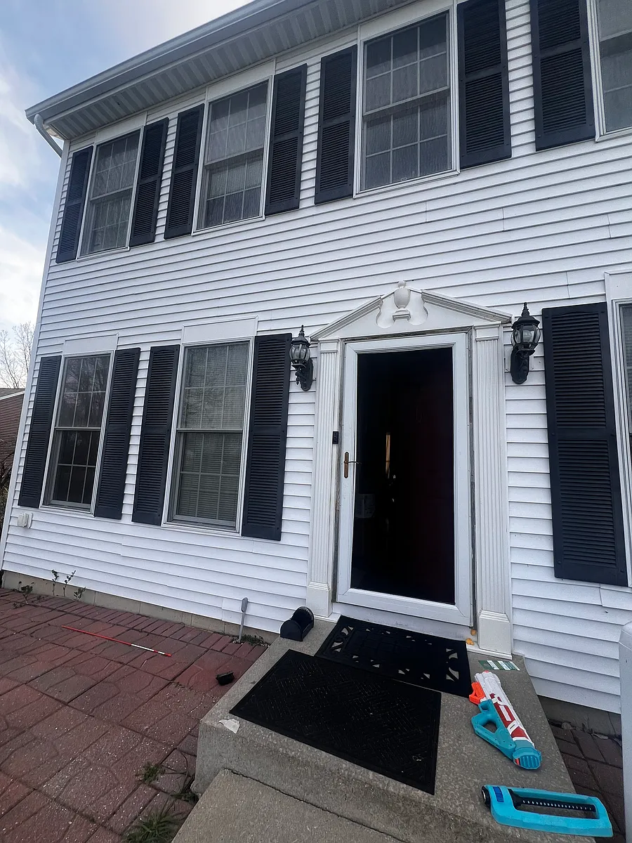 Building Photo - 18147 Dundee Ct