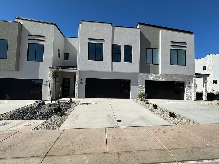 915 S Willow Dr — Photo 35