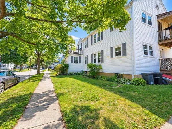 40 Baker Ave #2, Quincy, MA 02169