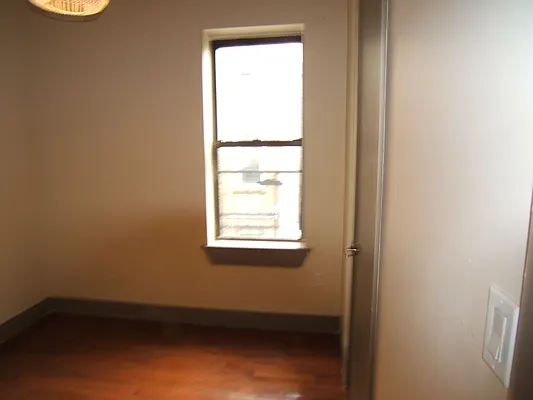 Rented by Joel Weisz, LREB | media 36