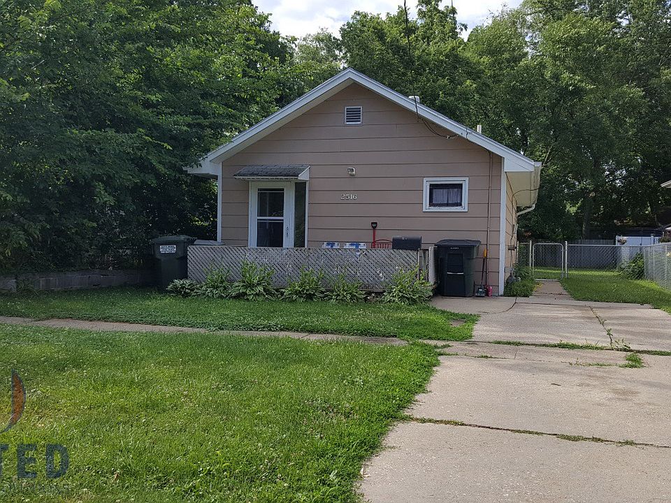 1st image of 2516 W 6th St