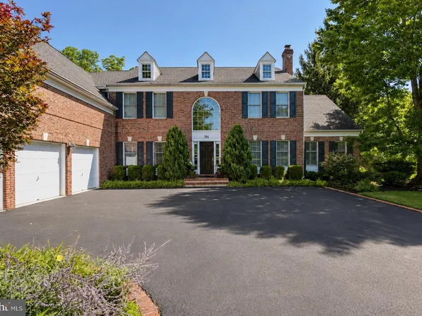106 Christopher Dr, Princeton, NJ 08540