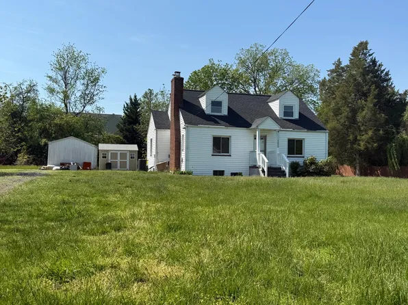 3820 Chantilly Rd, Chantilly, VA 20151