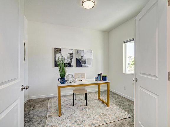 3rd image of 2117 McNary Pl