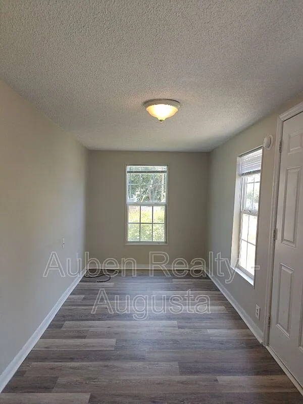 1 bed, 1.0 bath, 750 sqft, $695 — Photo 4