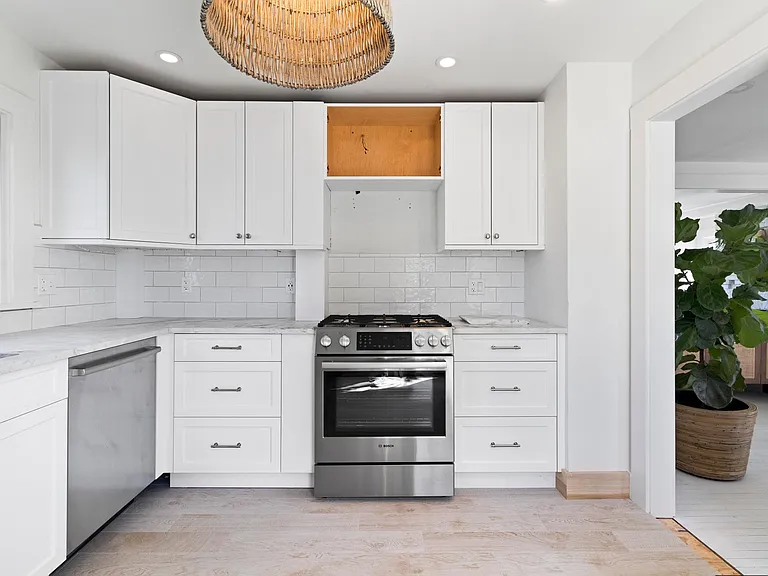 19 Soundview Dr — Photo 19