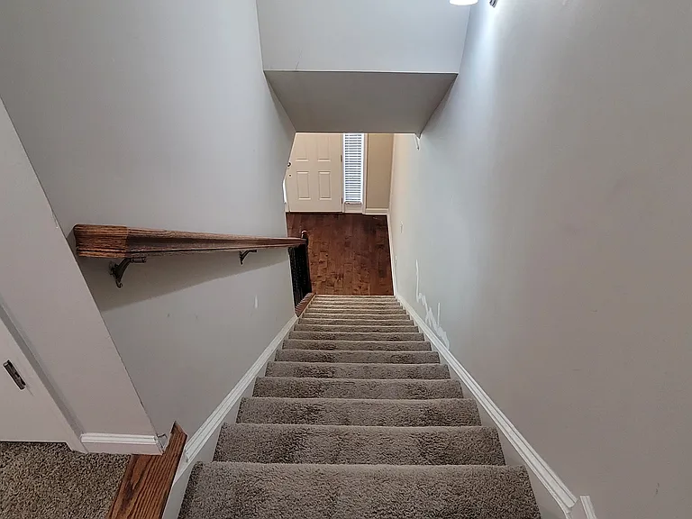 4185 Baverton Dr — Photo 10