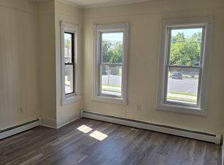95 Catharine St #1, Poughkeepsie, NY 12601