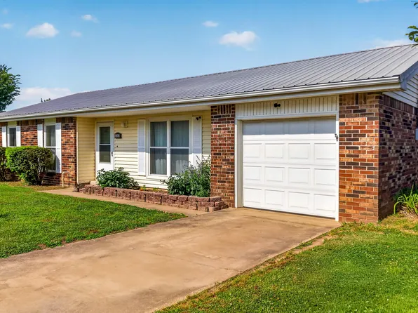 2122 P St SW, Miami, OK 74354