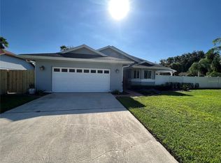 1737 Singing Palm Dr, Apopka, FL 32712