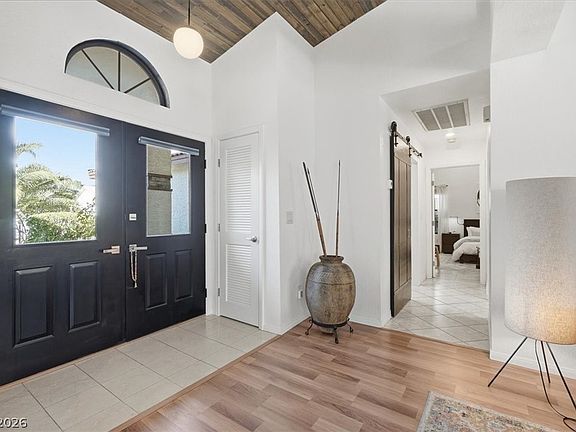 3rd image of 5609 Cape Coral Cir