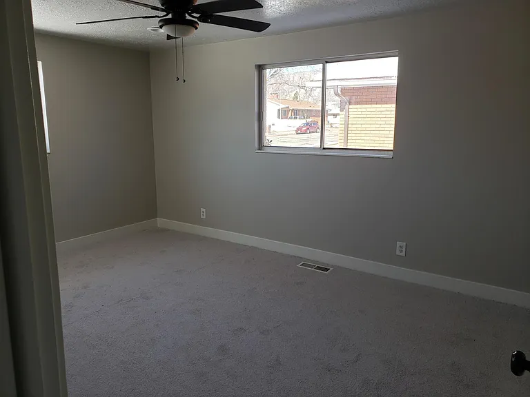 771 E Panorama Dr — Photo 9