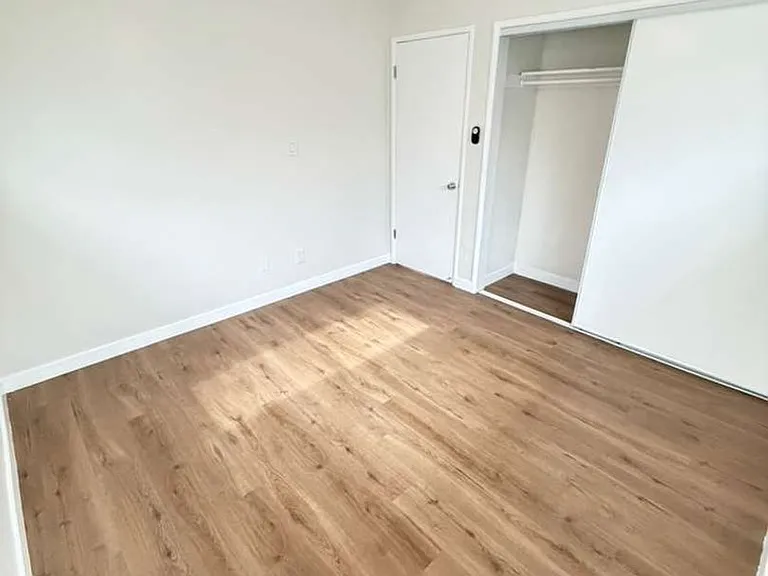 13238 Vanowen St — Photo 11