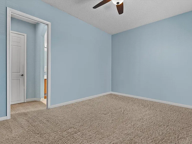 82 Stoney Dr — Photo 22