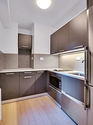 Rented by Cooper & Cooper Real Estate | media 9