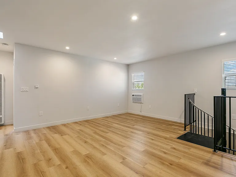 1782 S Rimpau Blvd #1782 — Photo 8
