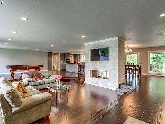 5th image of 7712 NE 69th St