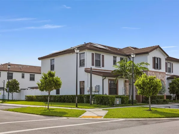 10523-10523 W 33rd Ct, Hialeah, FL 33018