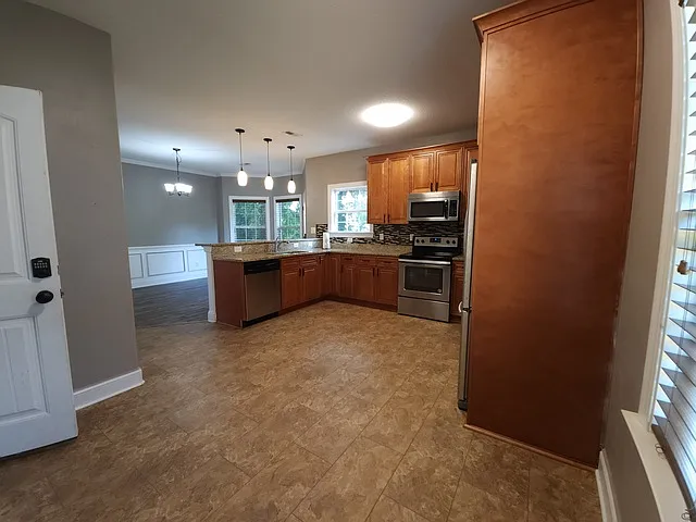 2510 Chestnut St — Photo 39