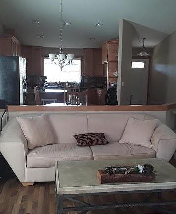 2nd image of 10501 NE 52nd Ct