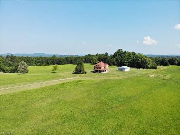 3615 Old Liberty Dr, Axton, VA 24054