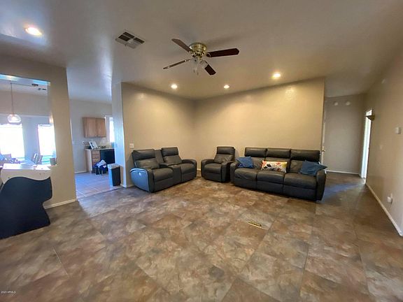 4th image of 9014 W Paradise Ln
