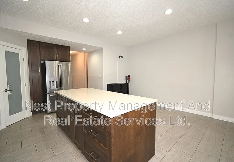 608 Tabor Blvd S #1 — Photo 4