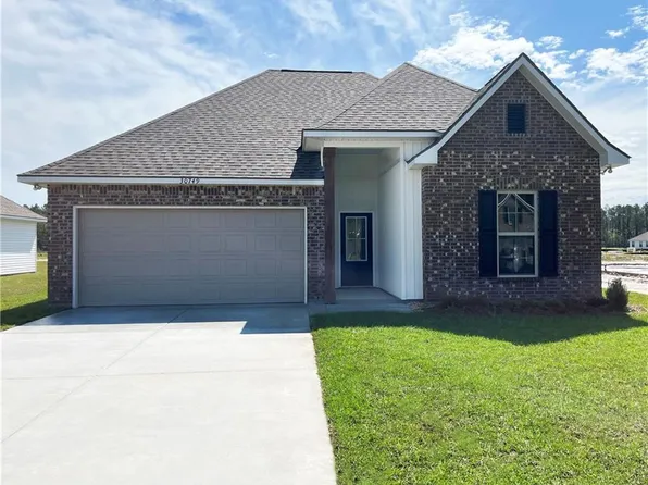 30749 Rowley Dr, Lacombe, LA 70445