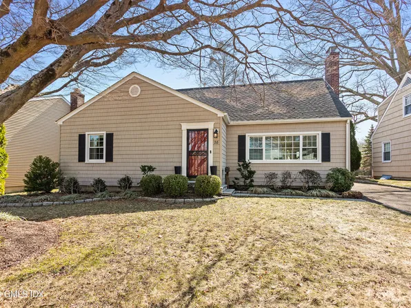 28 Crestview Ave, Stamford, CT 06907