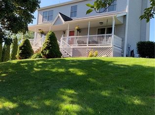 9 Greenwood Cir, Seymour, CT 06483